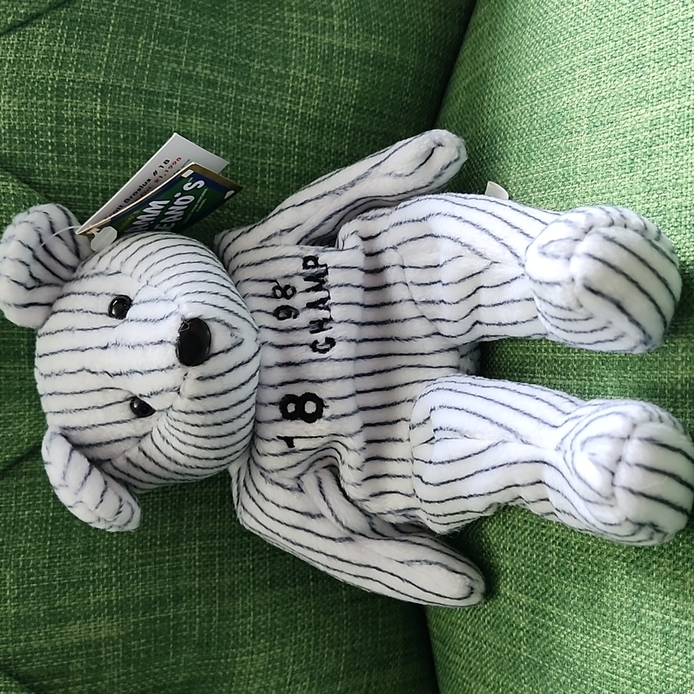 Bamm Beano's New York Yankees 98' Champs Collectible Bear